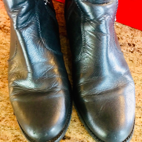 Adrienne Vittadini riding boots - Picture 2 of 7